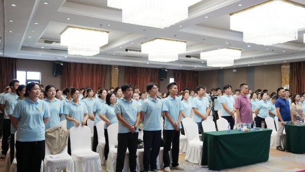 易视界2025年8月嘉奖会暨9月启动大会圆满收官