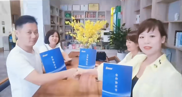 热烈祝贺湖南易视界又一家新店签约