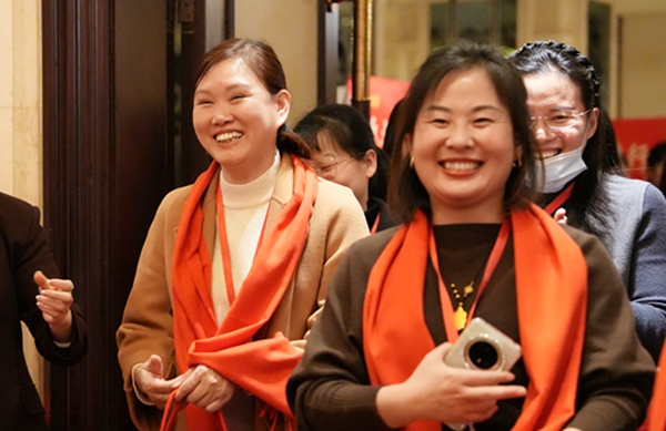 易视界&ldquo;2026追光而行.蓄势生长&rdquo;年会精彩图集