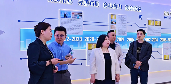 热烈祝贺清华大学人工智能团队及领导莅临易视界总部考察指导