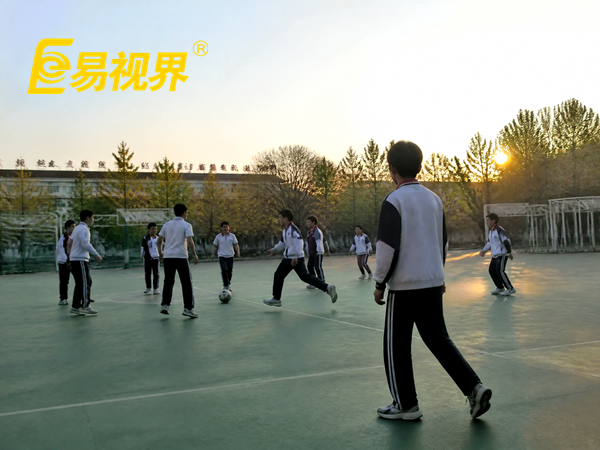 放学后户外运动防控近视怎么安排时间 易视界