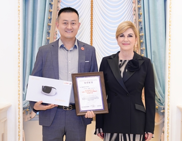 易视界董事长陈奇与克罗地亚第四任总统、国际奥委会委员、联合国大会克罗地亚籍前副主席、2026年联合国秘书长候选人科琳达会面 易视界董事长陈奇与克罗地亚第四任总统、国际奥委会委员、联合国大会克罗地亚籍前副主席、2026年联合国秘书长候选人科琳达会面