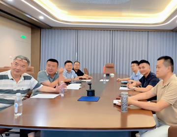 易视界集团携手眼科权威张金嵩教授、杨苏予主任，召开视力防控理论体系专题会议